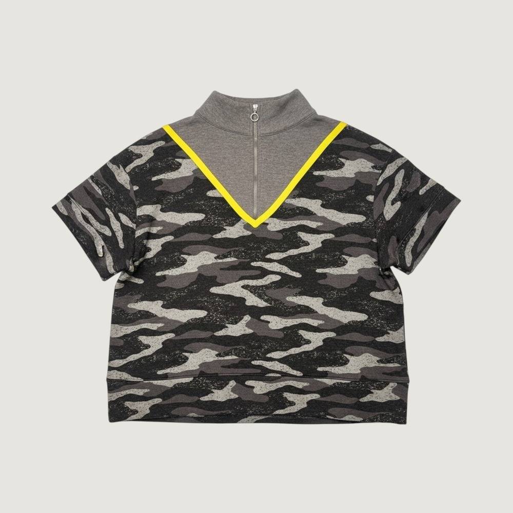 NWT Camo Quarter Zip Short Sleeve Pullover Gray Neon Flirtitude Active Womens Lg